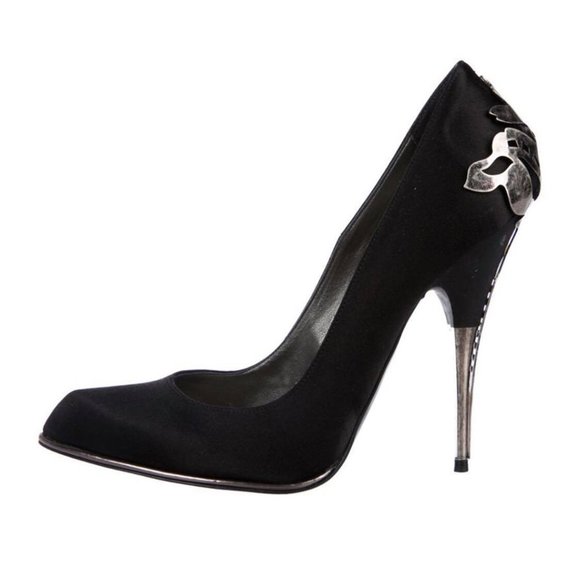 Stella McCartney Black & Metal Filigree Pumps - Picture 6 of 11
